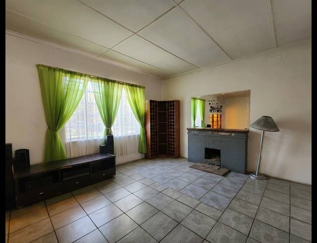 3 BEDROOM HOUSE FOR SALE IN THREE RIVERS